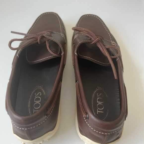 - Tod’s Men’s Driving Loafer. Excellent condition! Size 11 main image 4